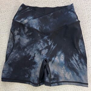 Alphalete Women's Black & Gray Shorts